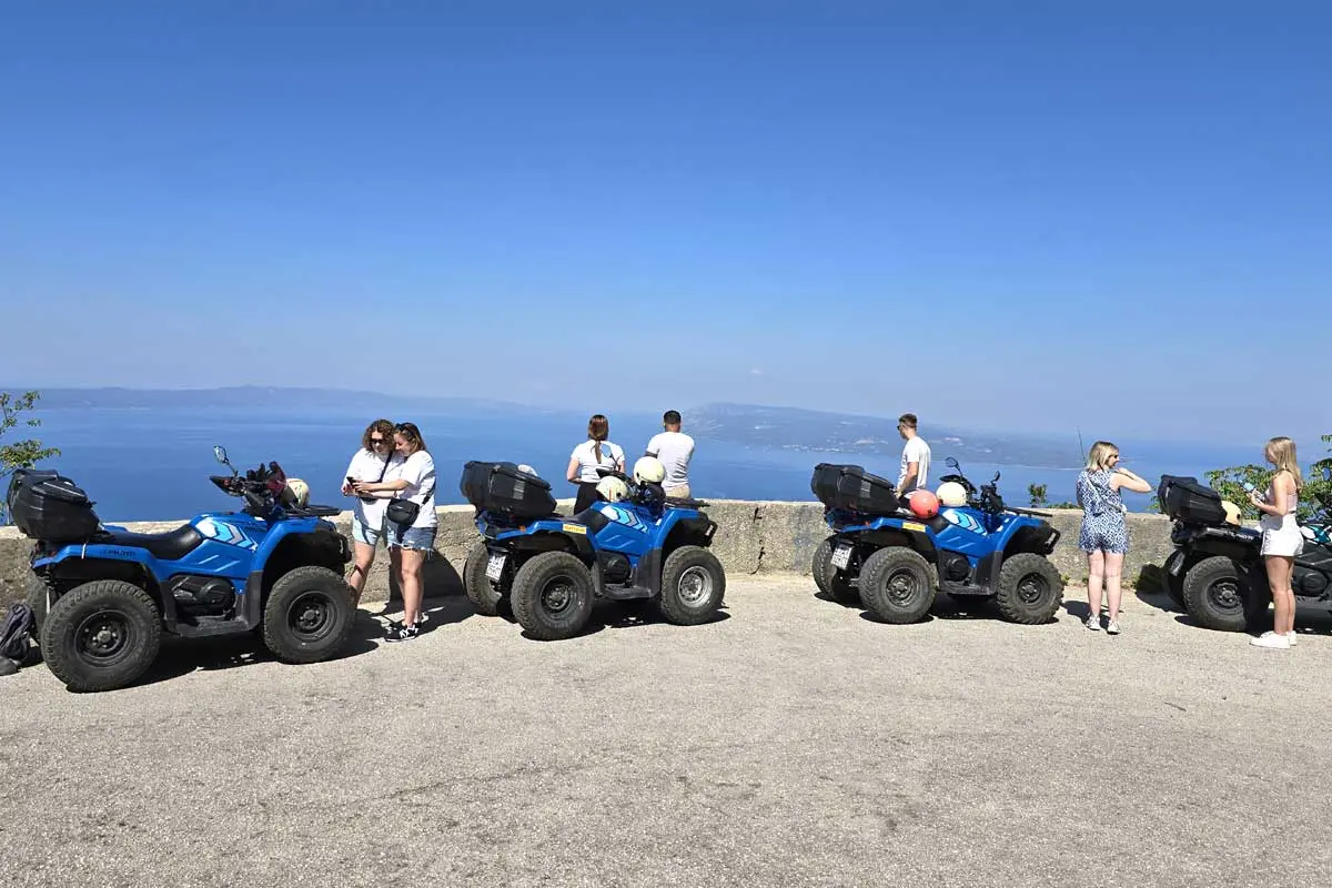 Guided quad tour near Skywalk Biokovo